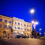 �P�@���աA���q����C