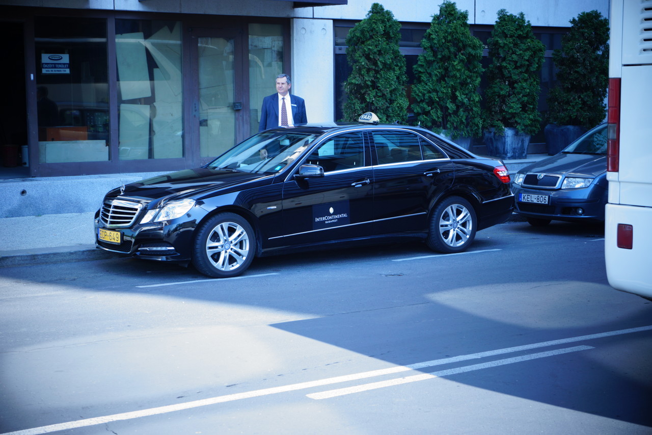 �ש󦳶Q���F�I���L�O�@�u�s�����M�� TAXI�K