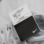 �ʭ��ۤ��G 09 6th Pick Nike Air Force One 07 Mid (White / White / White)