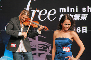 �ʭ��ۤ��G Concert 