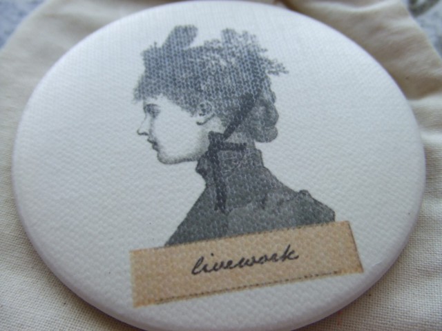 a 002