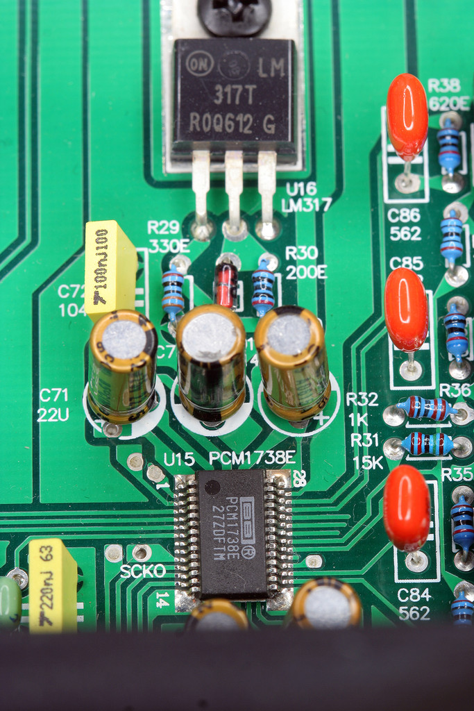 BB PCM1738E