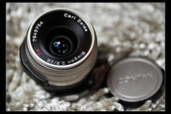 �ʭ��ۤ��G CONTAX G