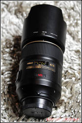 �ʭ��ۤ��G Nikon 105 f2.8 Marco VR