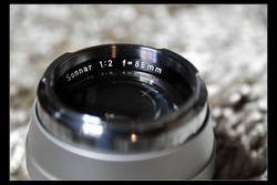 �ʭ��ۤ��G Contarex 85mm f2