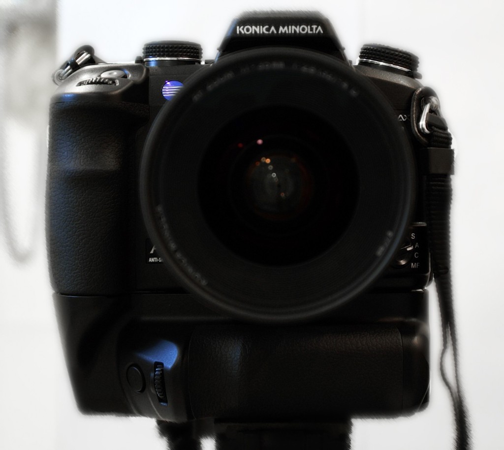 Minolta with grip