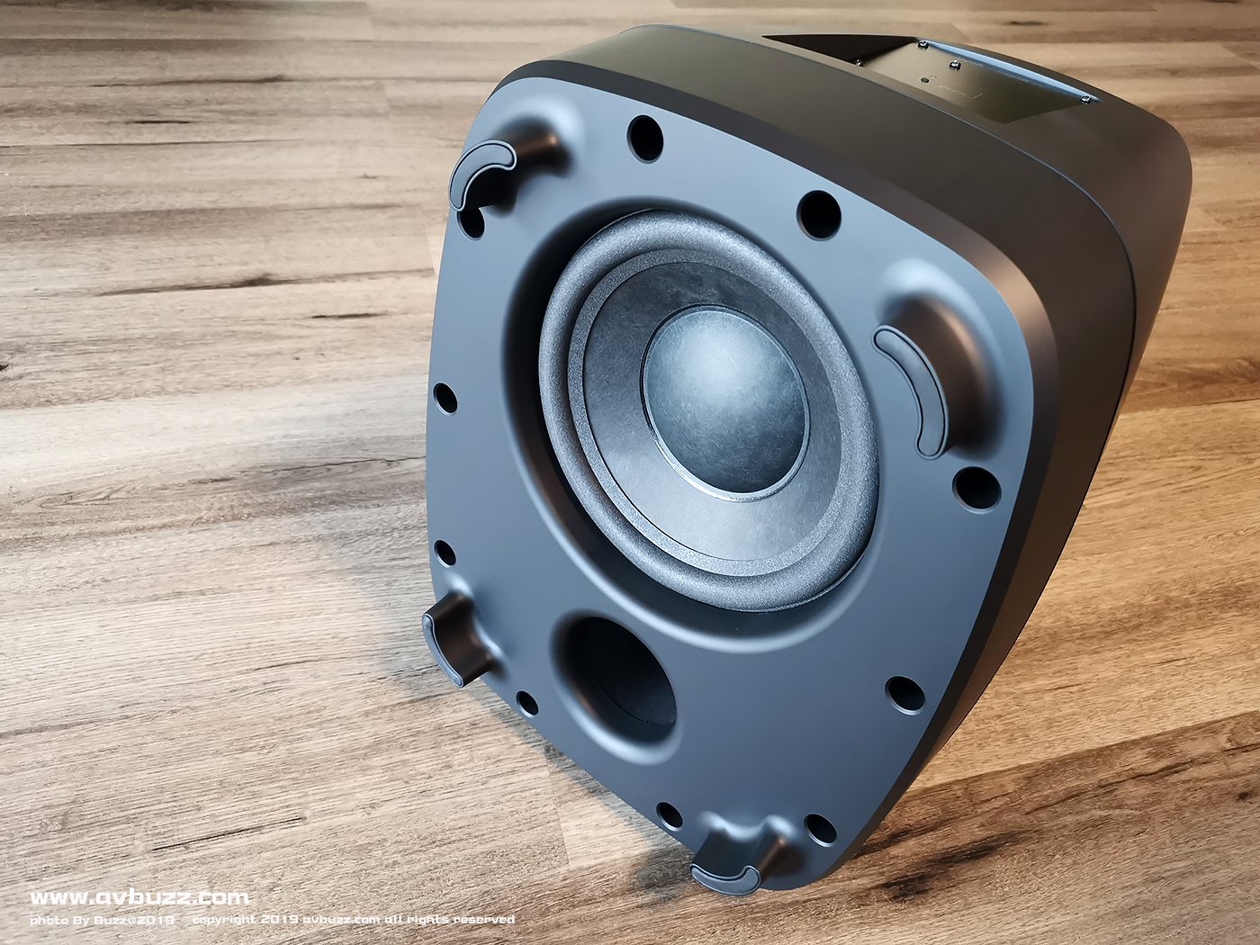 polk-audio- magniFi-maxsound-bar00001