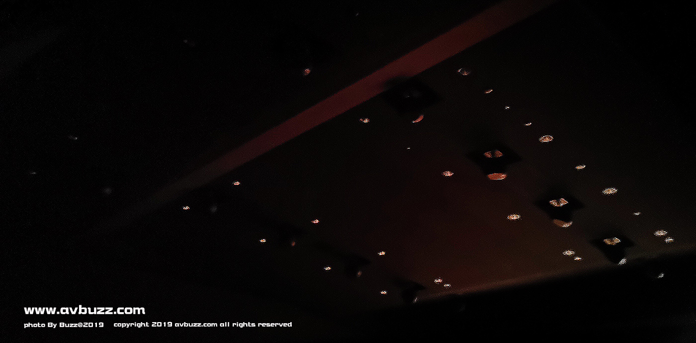 Marunouchi Piccadilly 019