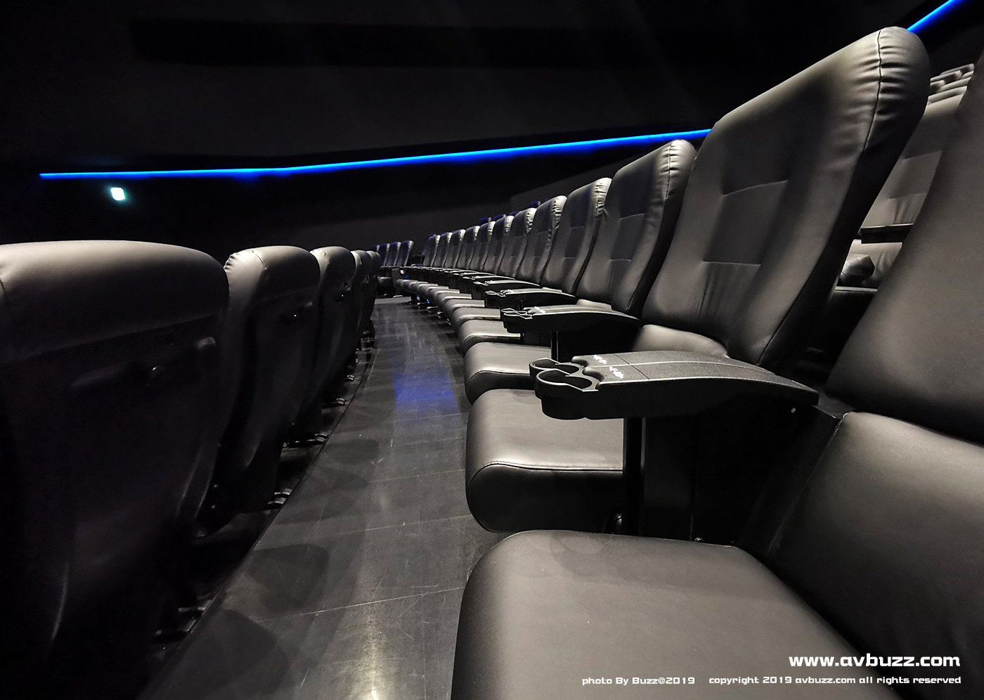 Marunouchi Piccadilly 025