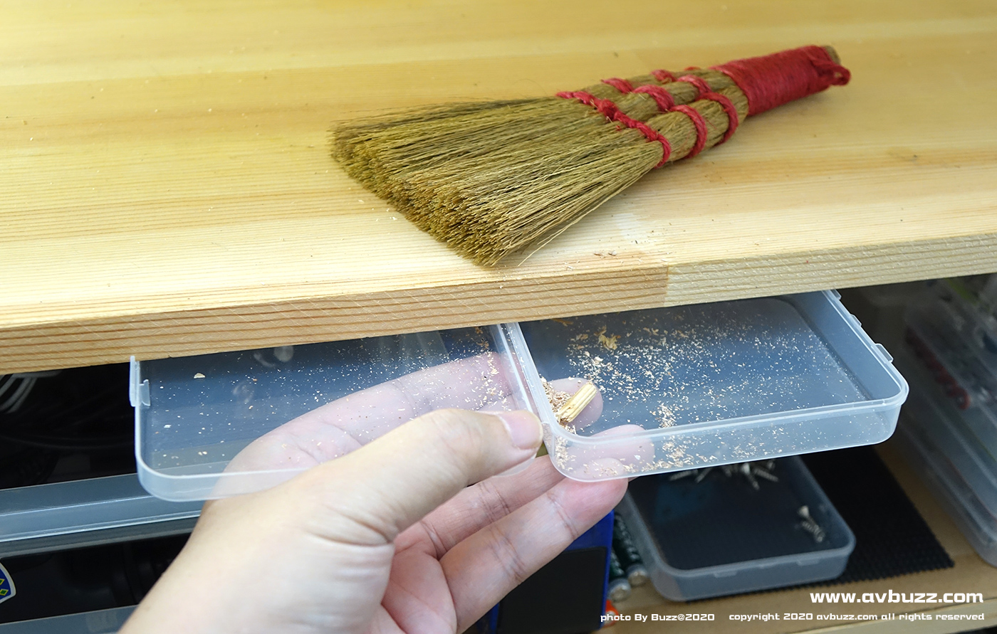 avbuzz.com-100887005A