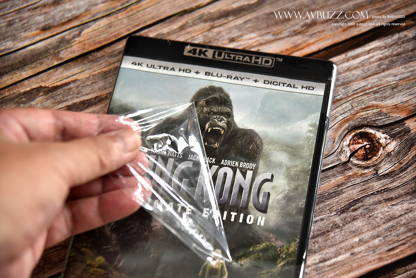 KING-KONG-AVBUZZ-AA00001