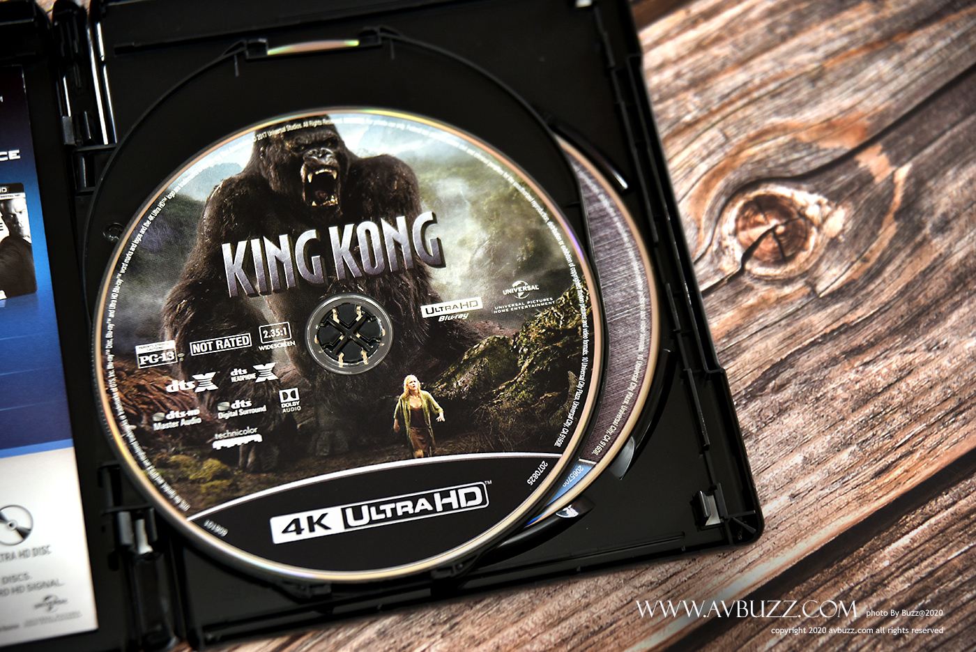 KING-KONG-AVBUZZ-AA00008