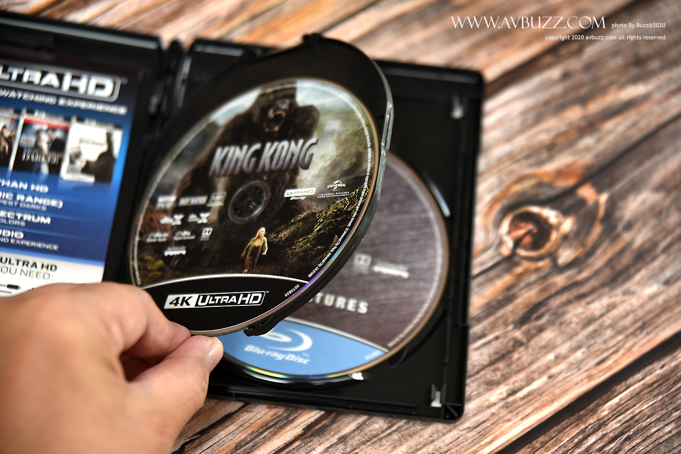 KING-KONG-AVBUZZ-AA00009