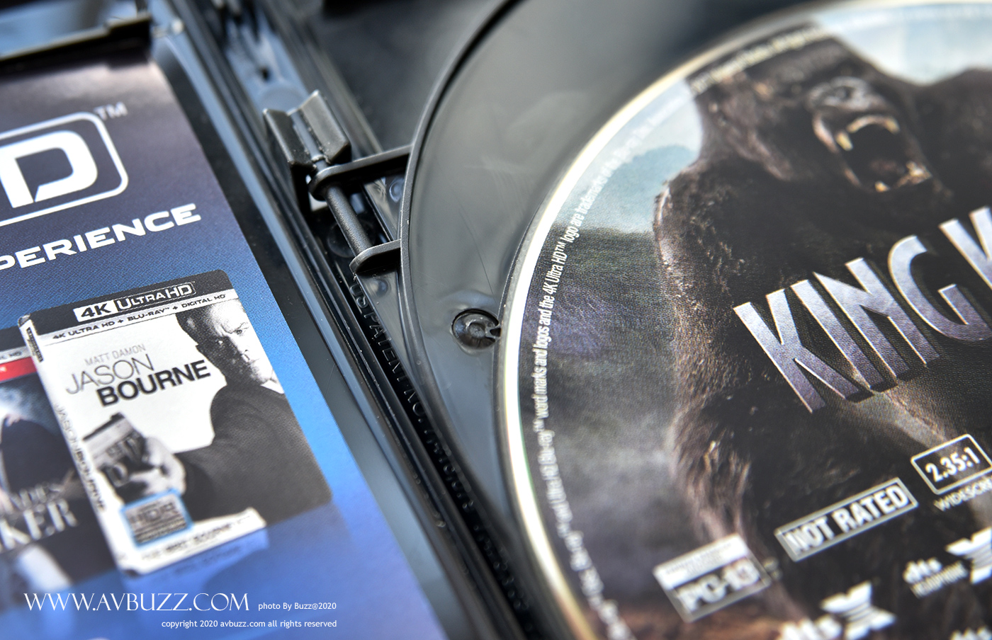 KING-KONG-AVBUZZ-AA00014