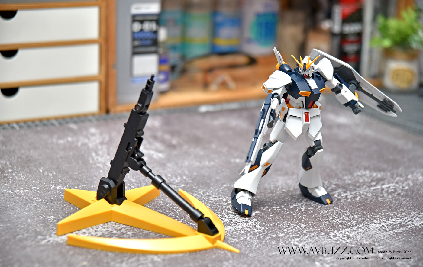 Entry-Grade-Nu-Gundam-A-0001109
