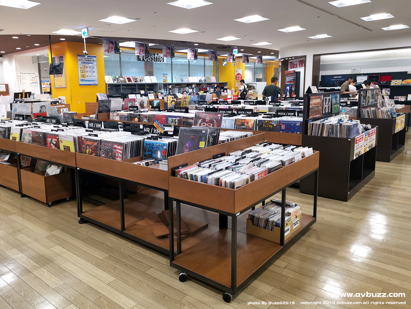 Shinjuku tower records 026