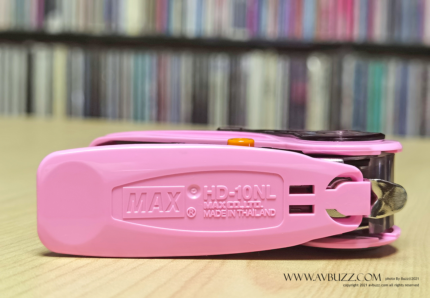 max-avbuzz-S000219