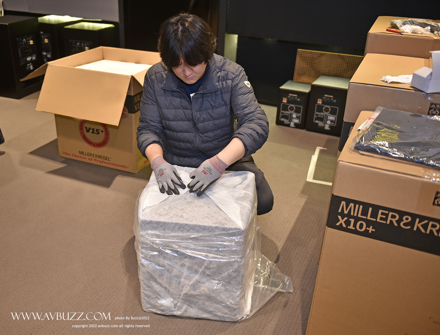 Miller & Kreisel V15+ 00005
