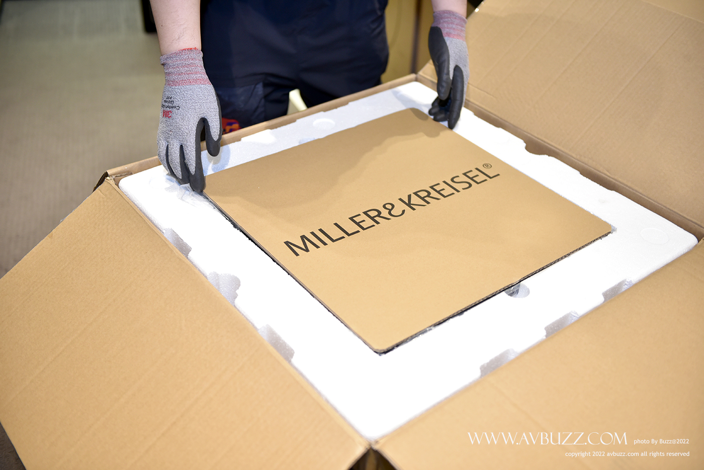Miller & Kreisel V15+ 00011