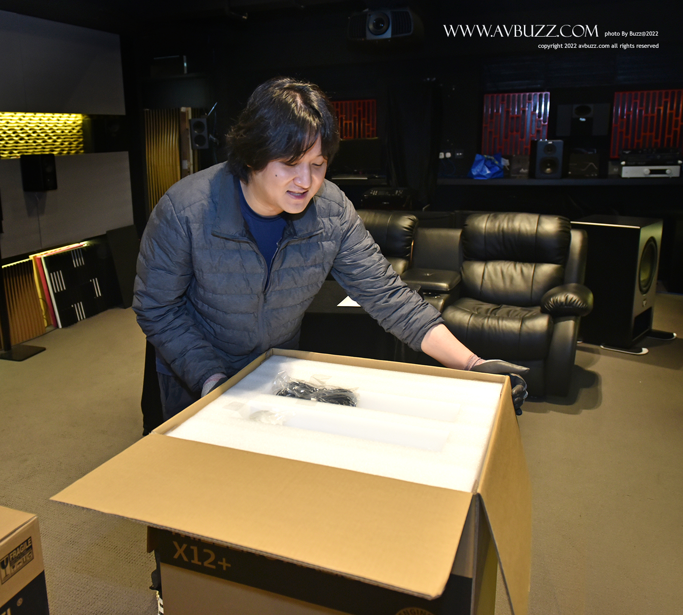 Miller & Kreisel X12+ 00002