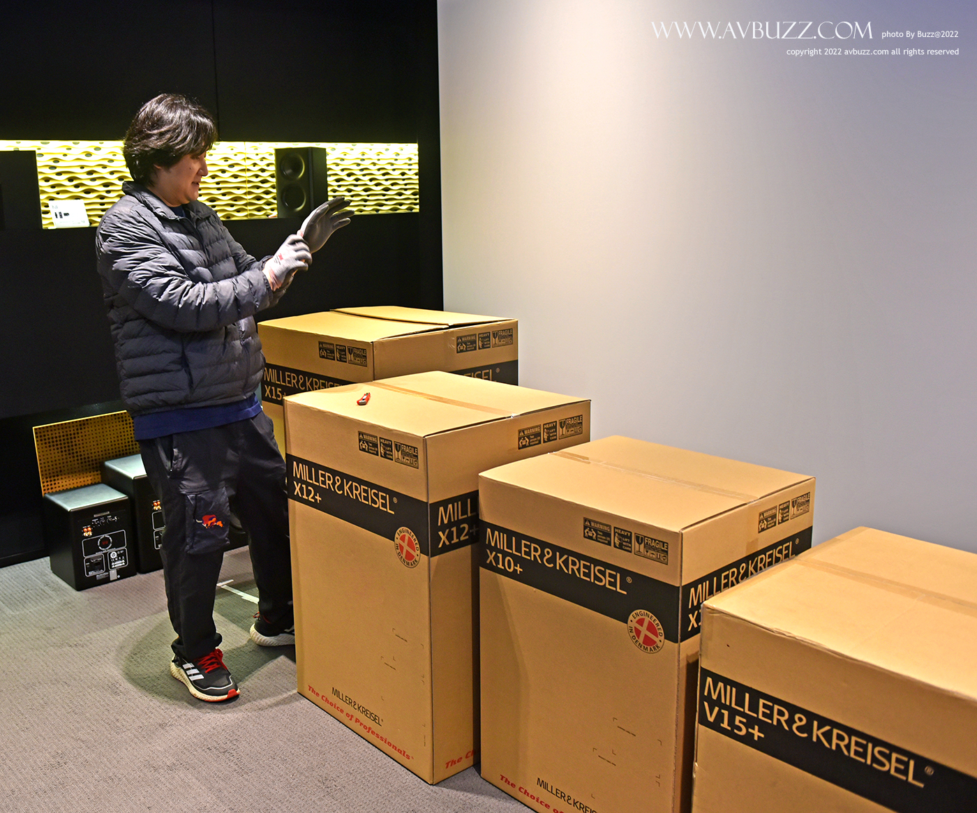 Miller & Kreisel X12+ 00013