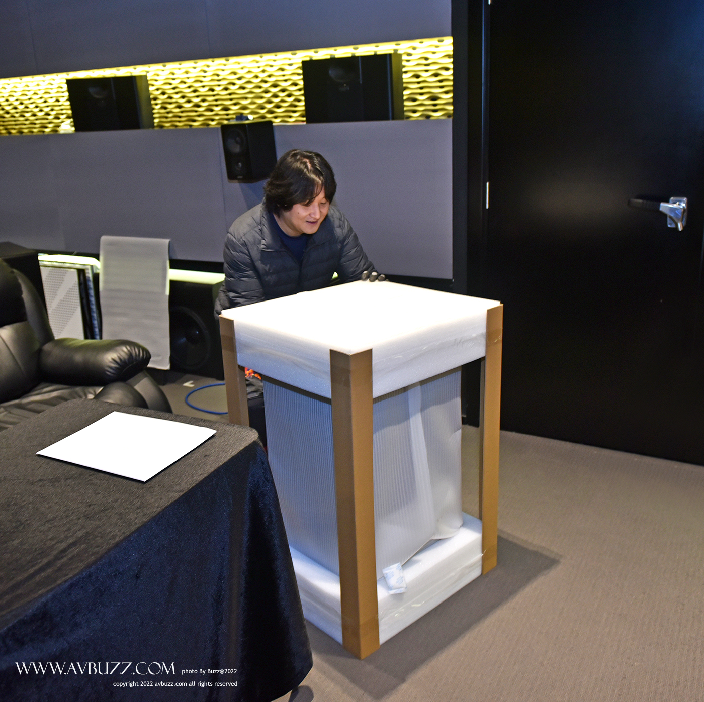 Miller & Kreisel X12+ 00014