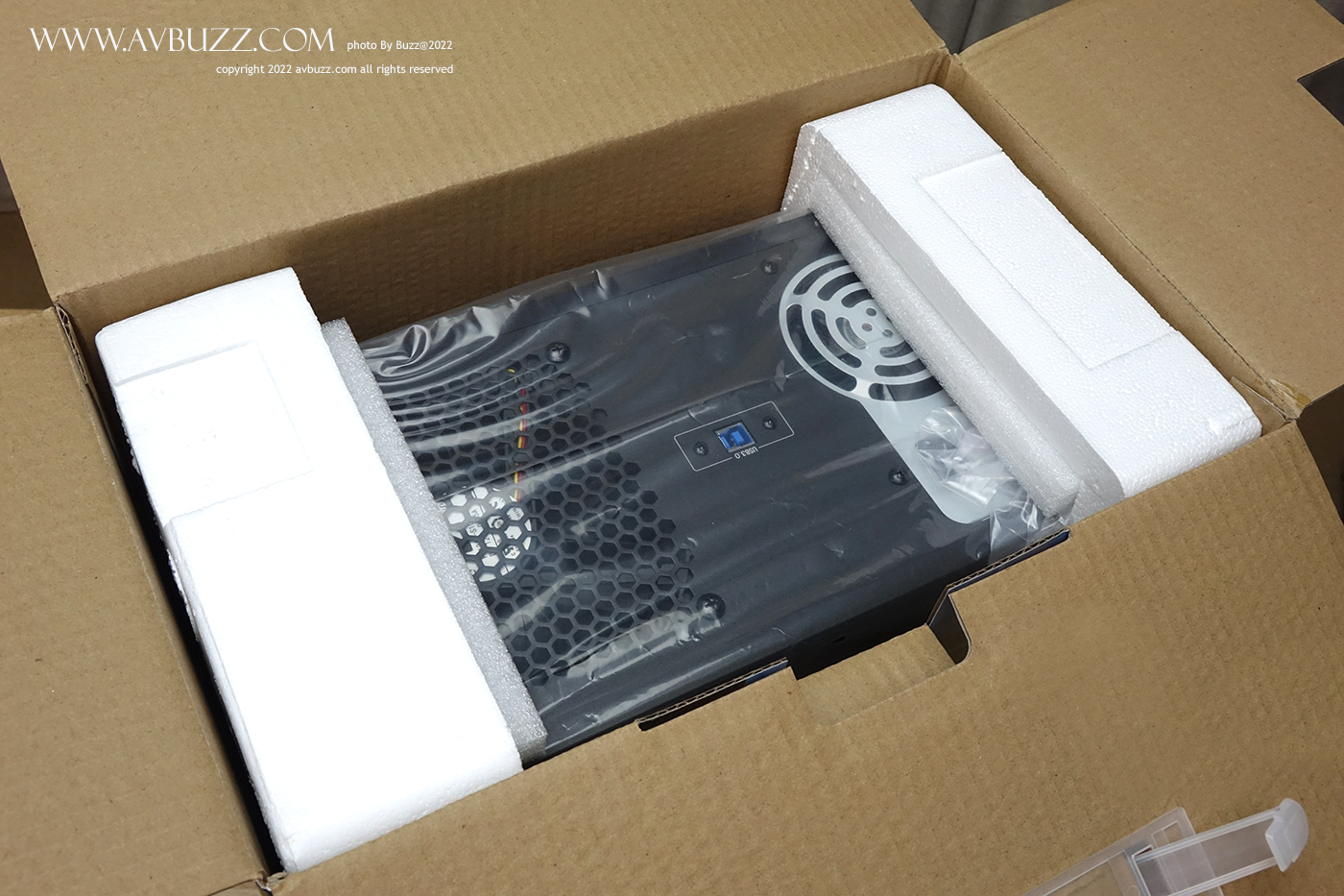 Century CRST1035U3IS6G-v300010