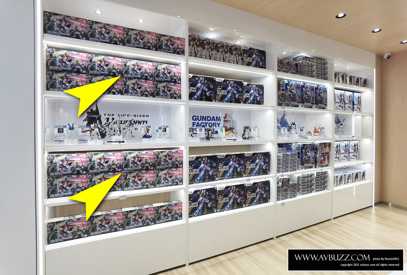 Gundam-Base-10