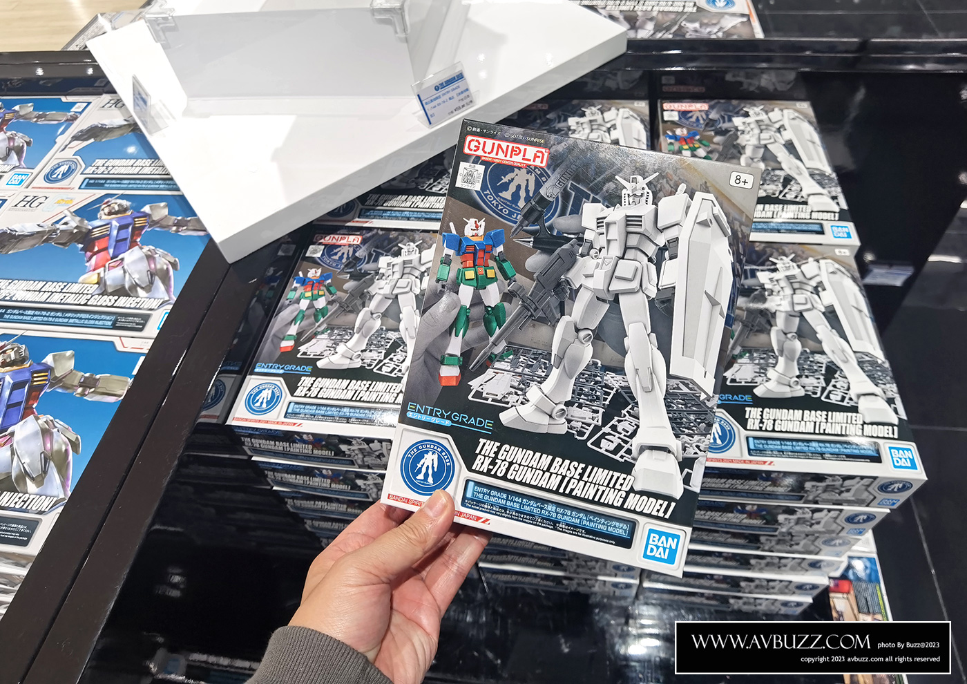 Gundam-Base-10220003