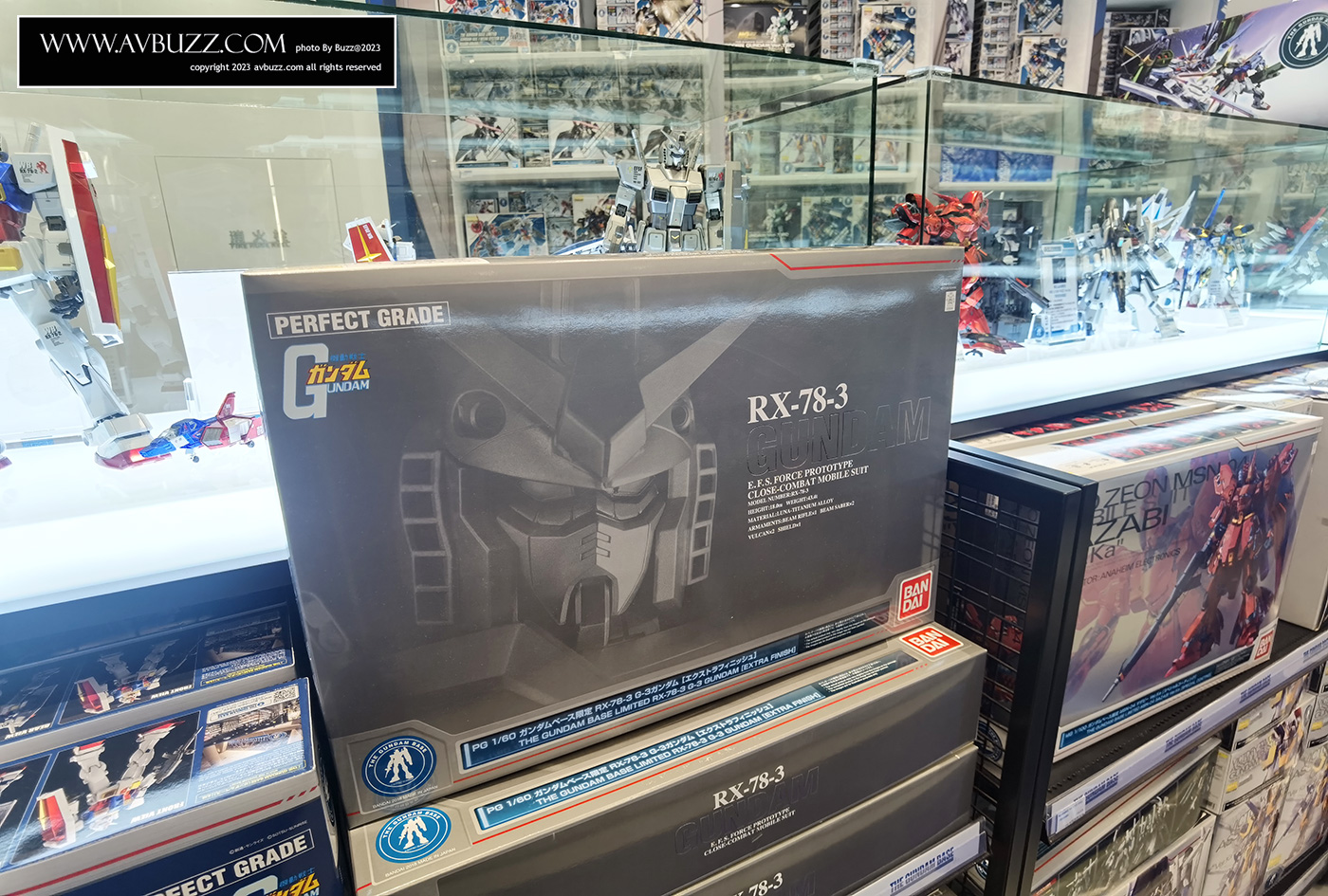 Gundam-Base-1400001