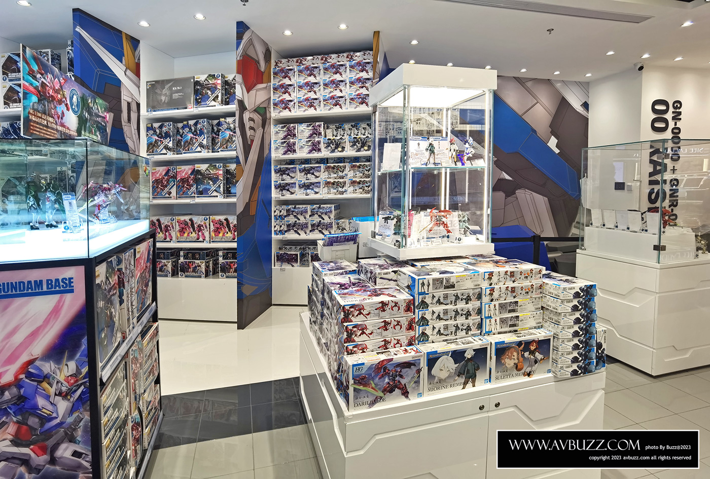 Gundam-Base-151115564