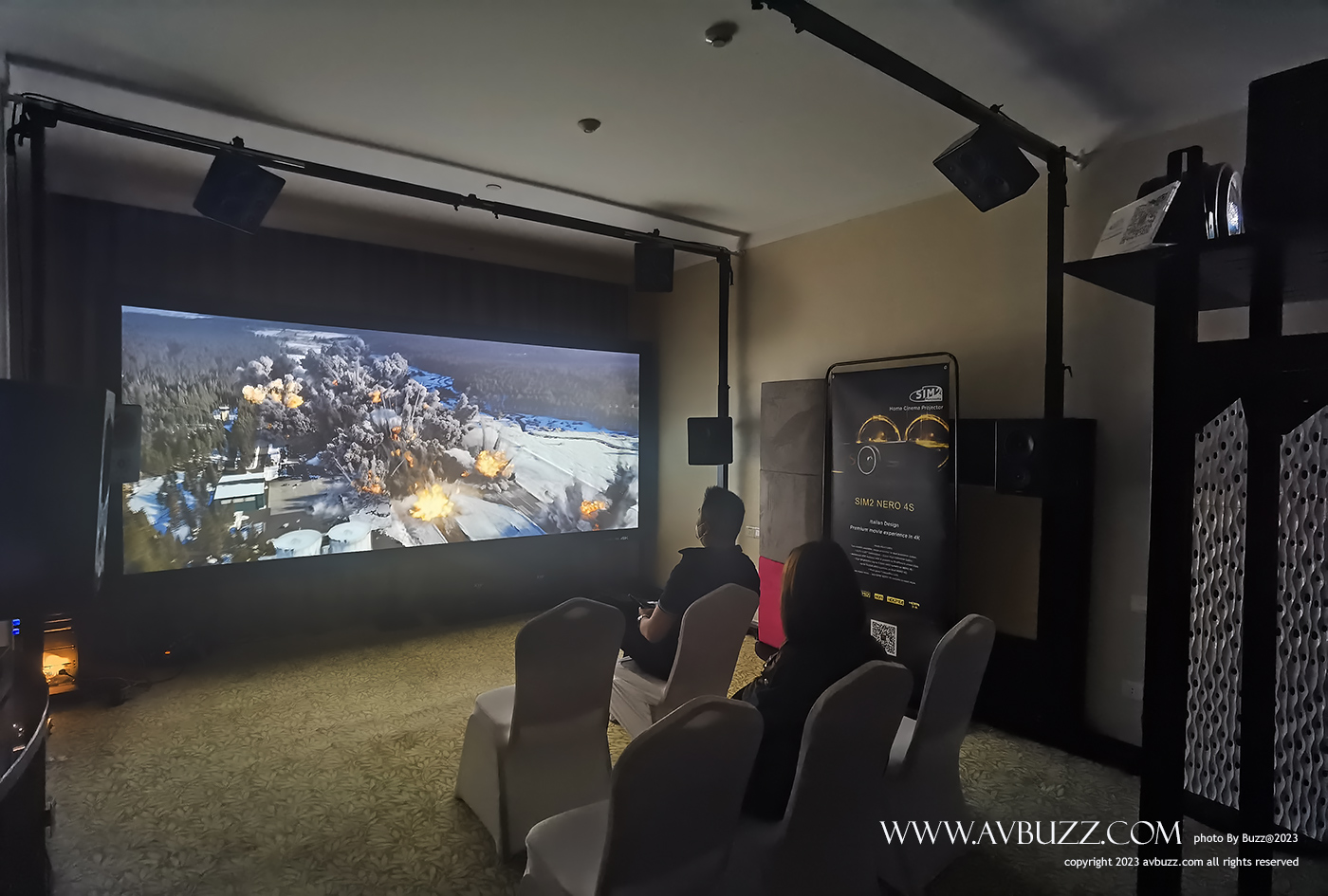 miro-sound-&-vision--004D04