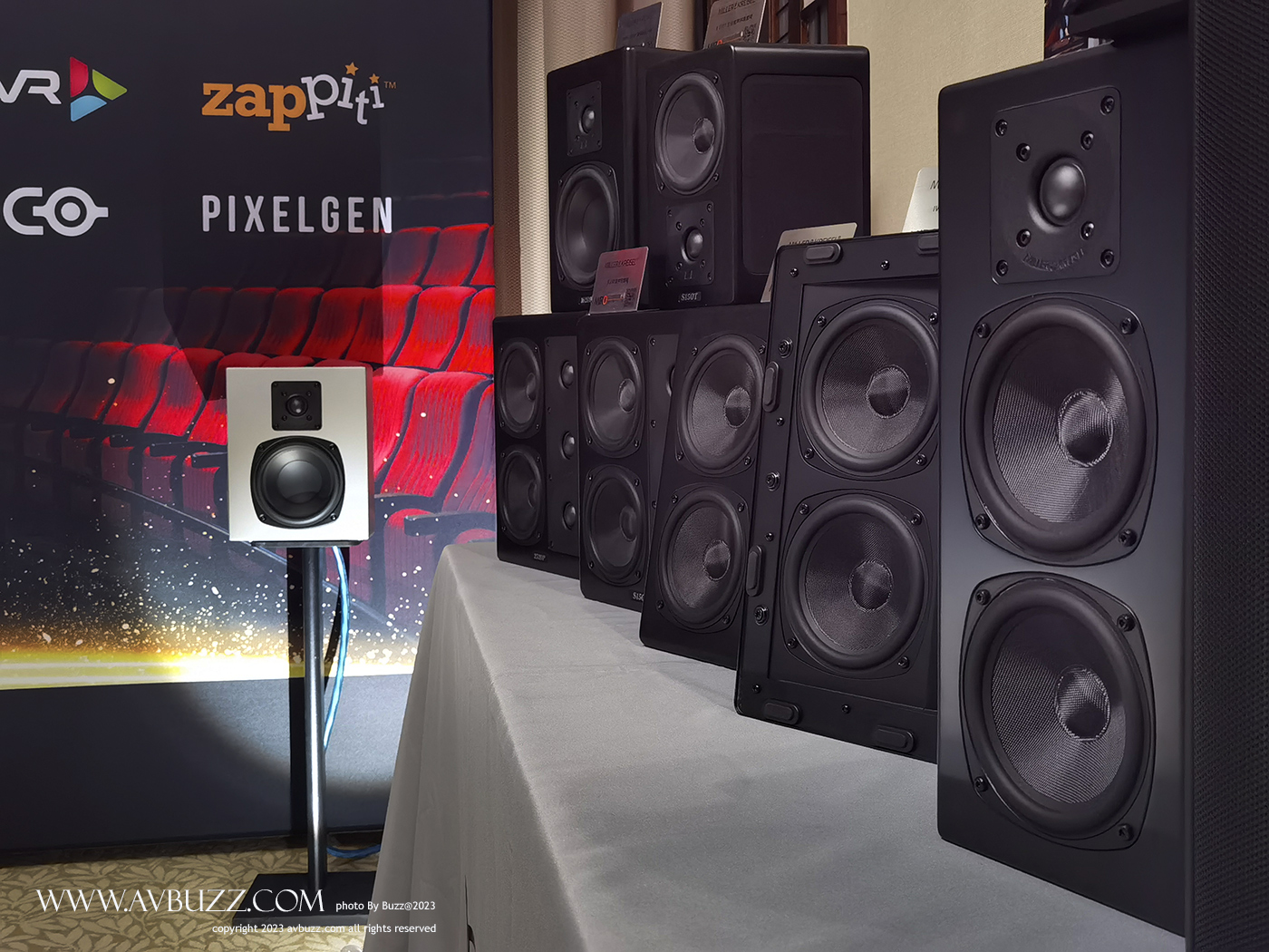 miro-sound-&-vision--059760154