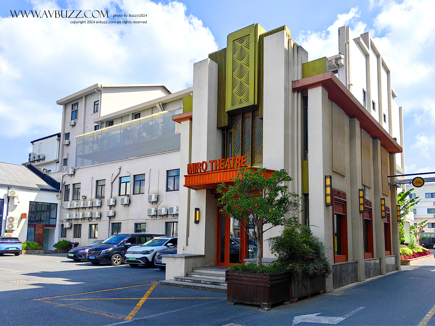 WaveForming-avbuzz-0110004