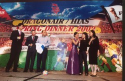 2002�~�����s�K����MC